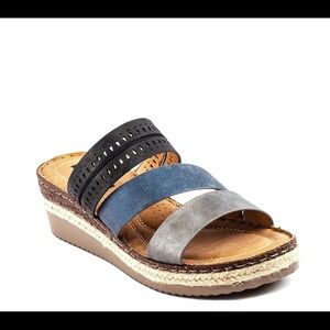 Comfy Black, Blue & Silver Wedge Slides